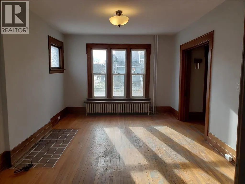182 BROCK STREET North Unit# 1, #1