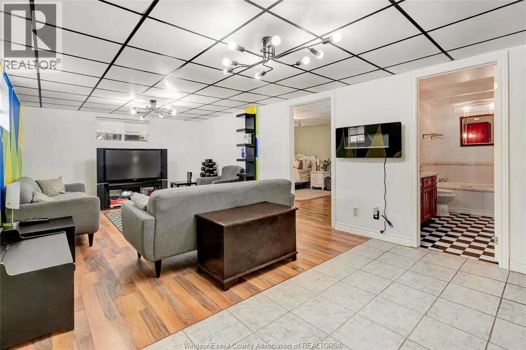 12685 HORWOOD CRESCENT
