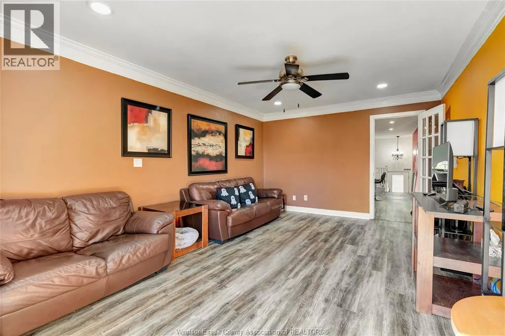 12685 HORWOOD CRESCENT