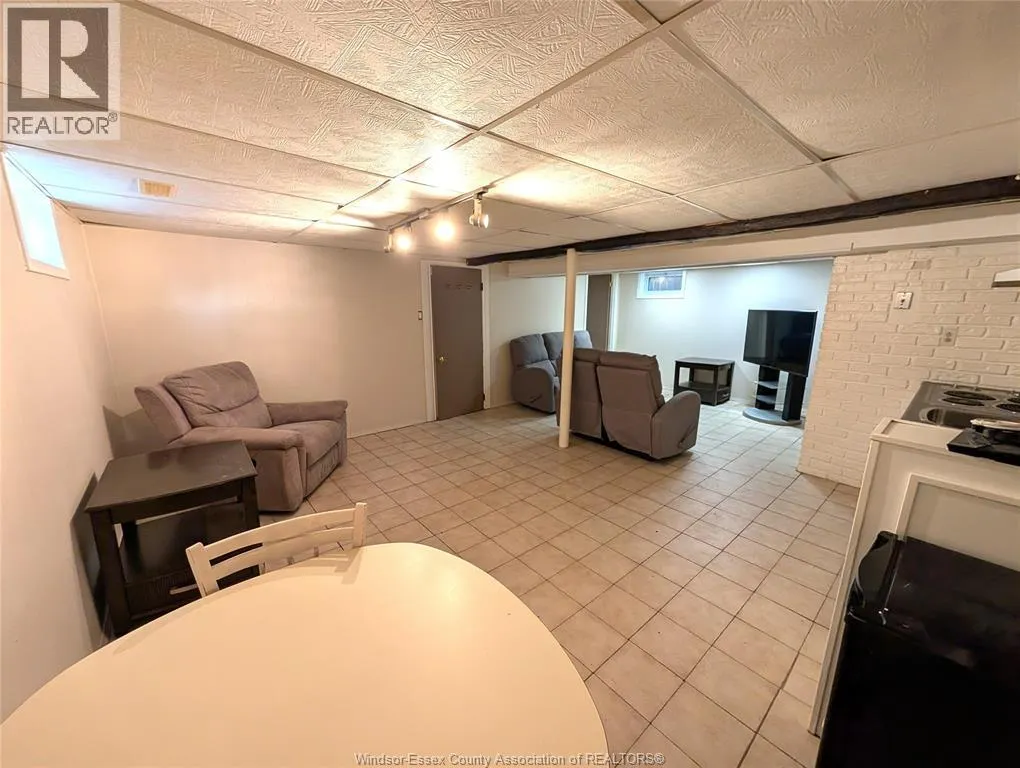 1542 ELSMERE