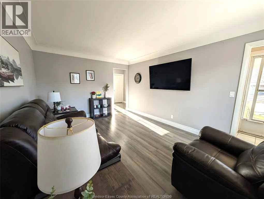 1542 ELSMERE
