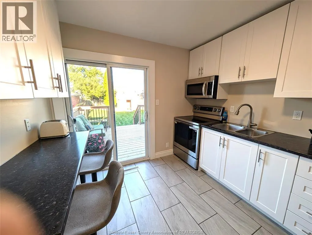 1542 ELSMERE