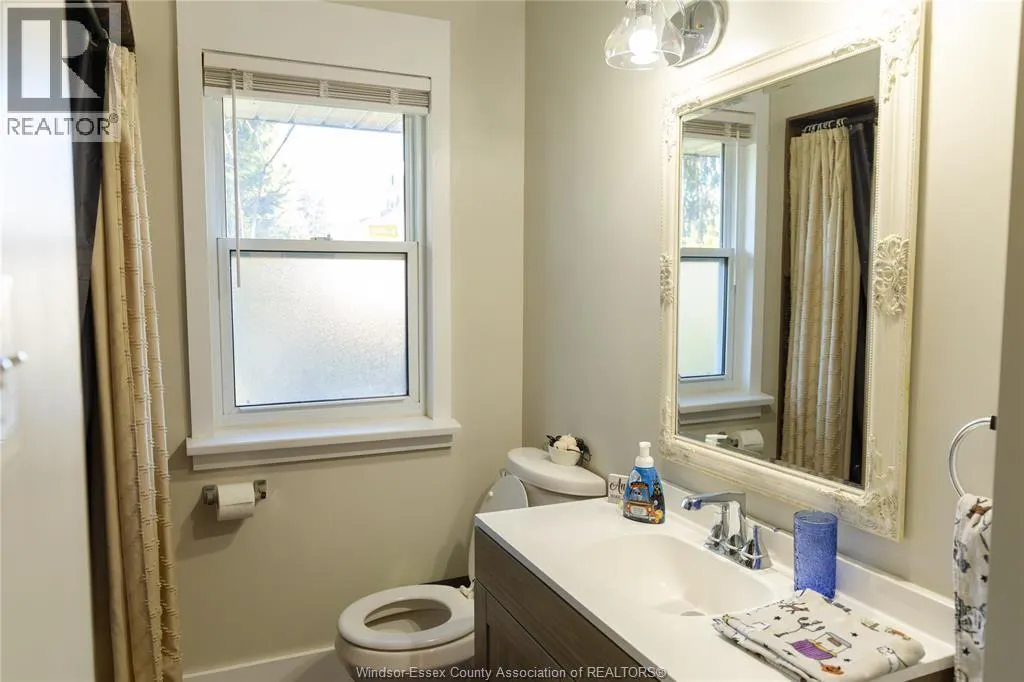 5081 ROYAL COURT