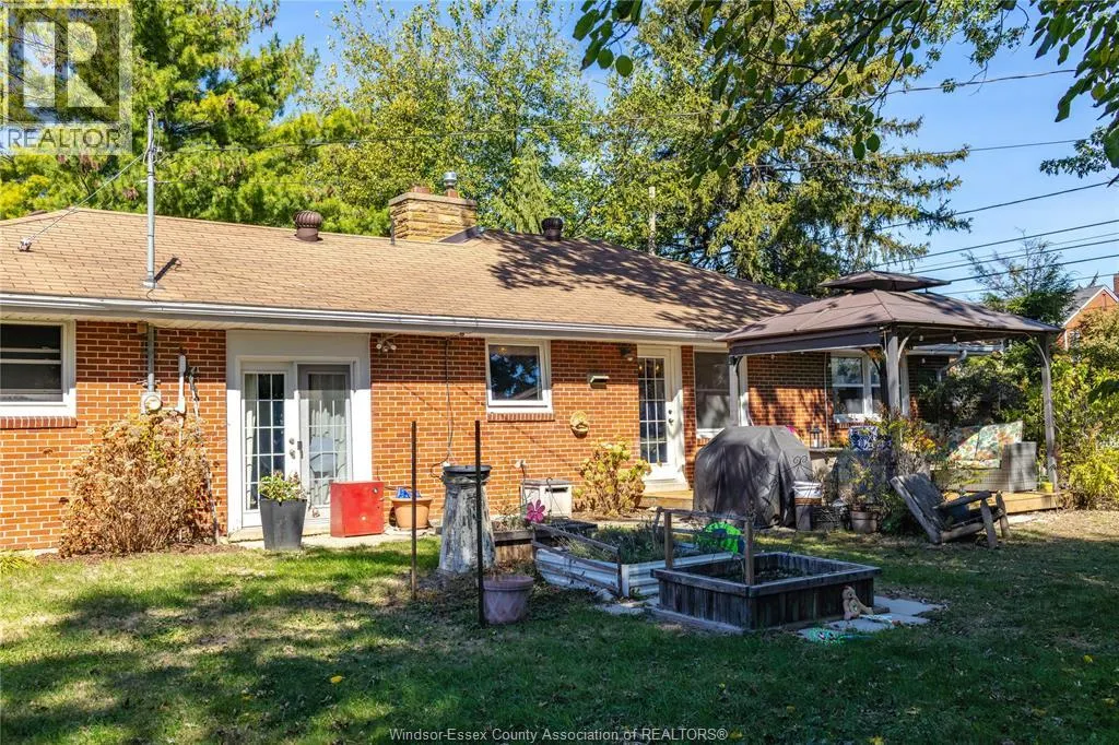 5081 ROYAL COURT