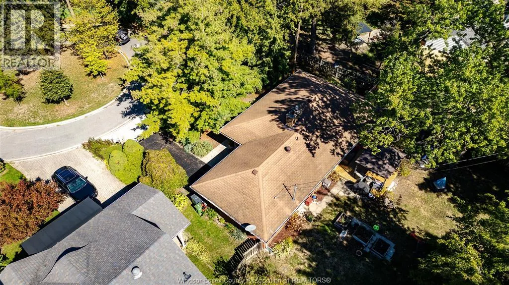 5081 ROYAL COURT