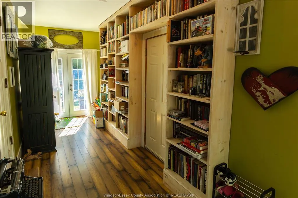 5081 ROYAL COURT