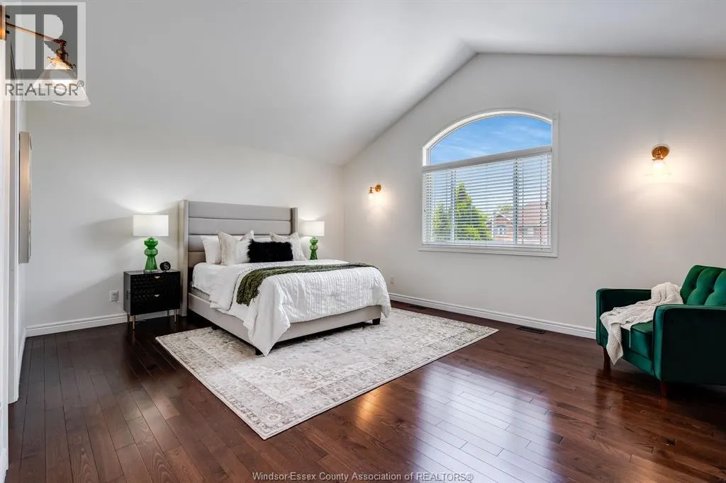 1026 Treverton