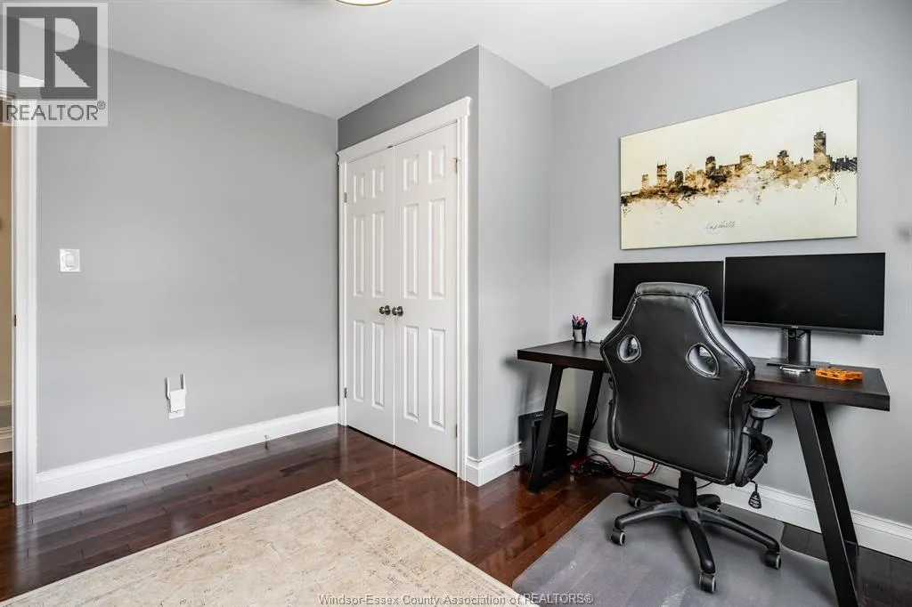 1026 Treverton