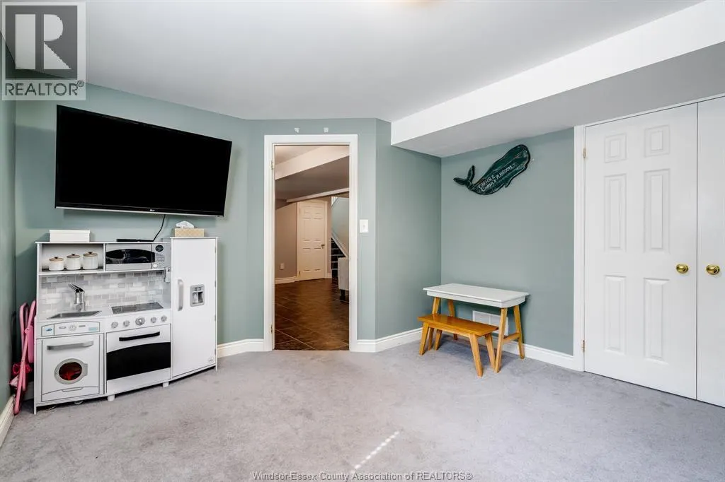 1026 Treverton