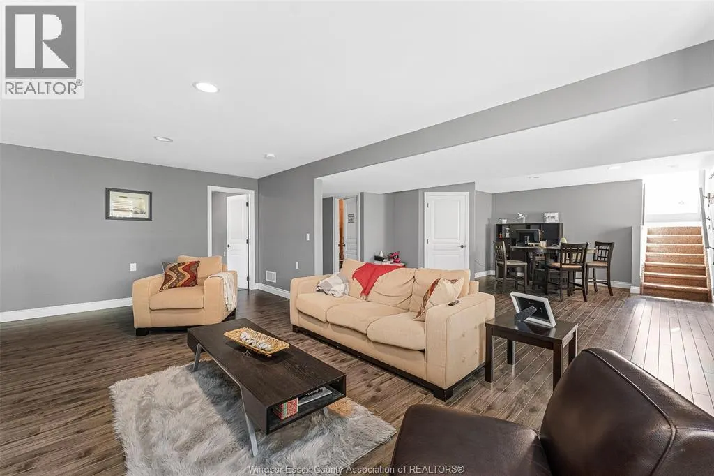 535 DUNN AVENUE