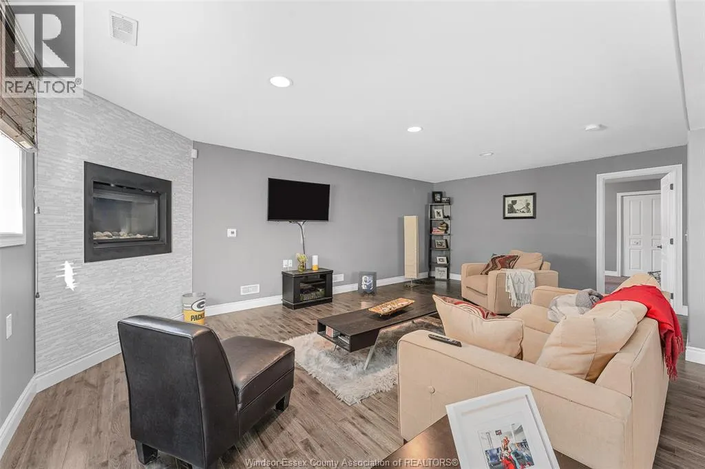 535 DUNN AVENUE