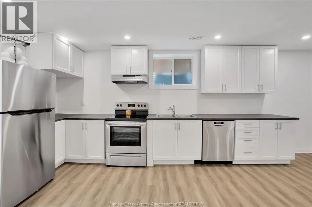 1835 DOMINION BOULEVARD