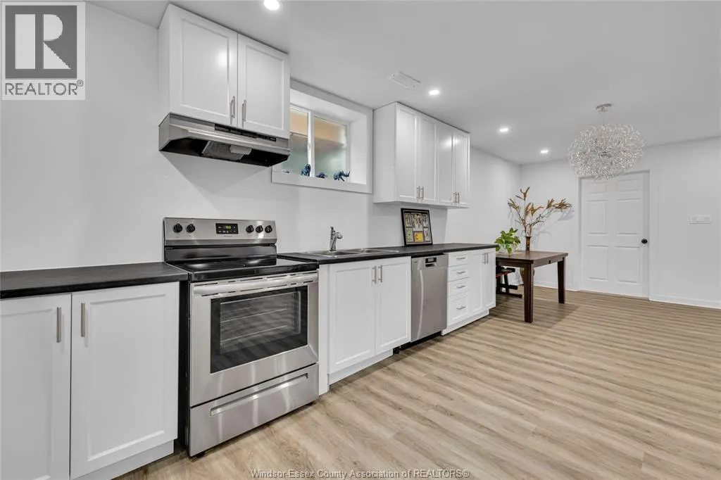 1835 DOMINION BOULEVARD