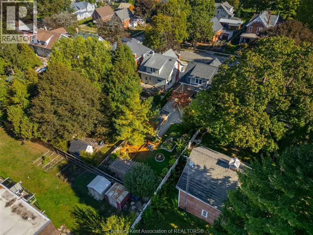 29 Erie STREET South
