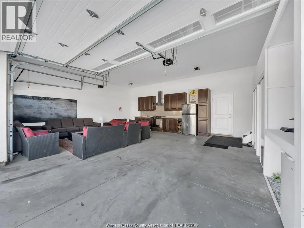 1541 CLEARWATER AVENUE