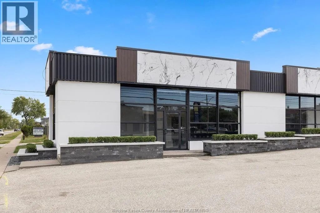 5869 TECUMSEH ROAD East