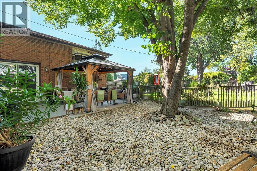 82 RANKIN AVENUE