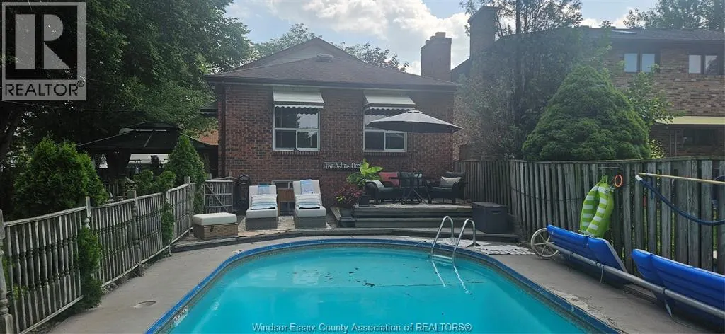 82 RANKIN AVENUE