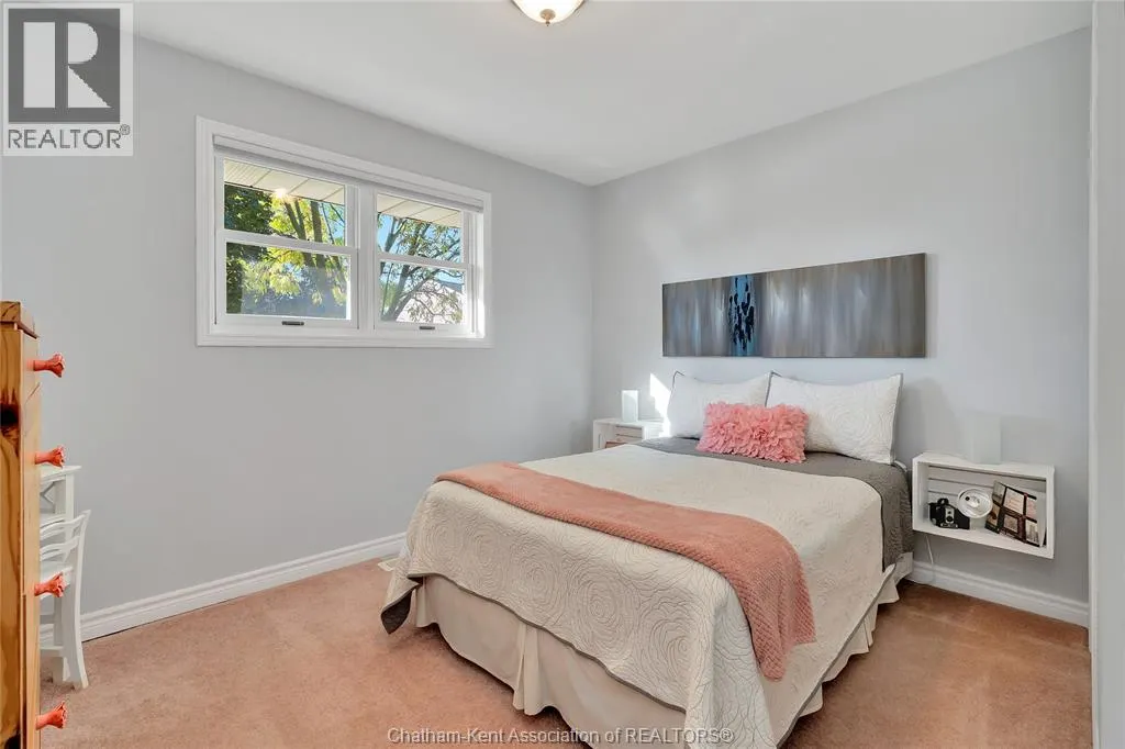 9 BRIDLE PATH ROAD East