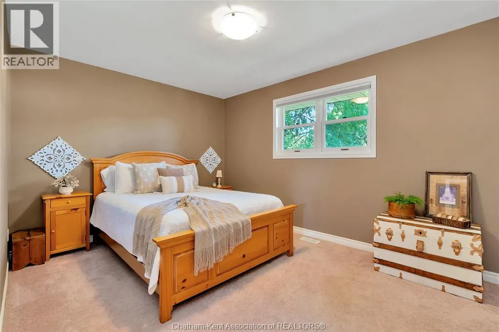 9 BRIDLE PATH ROAD East