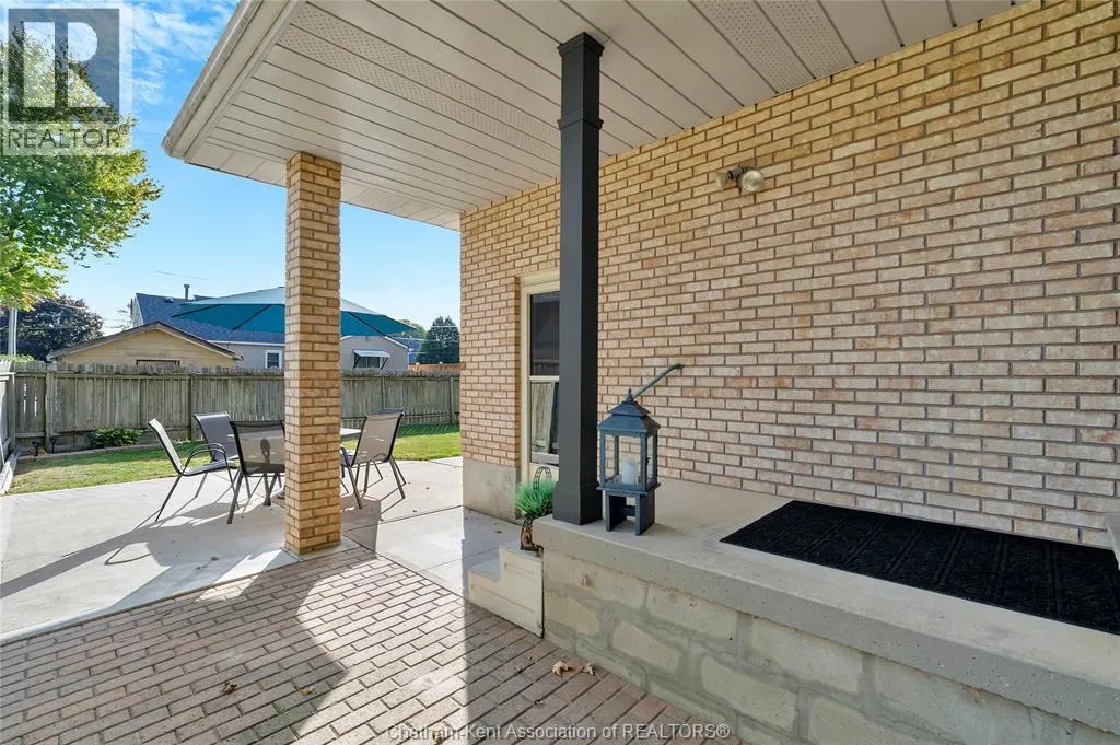 9 BRIDLE PATH ROAD East