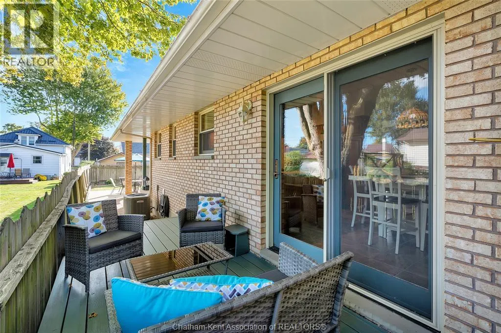 9 BRIDLE PATH ROAD East