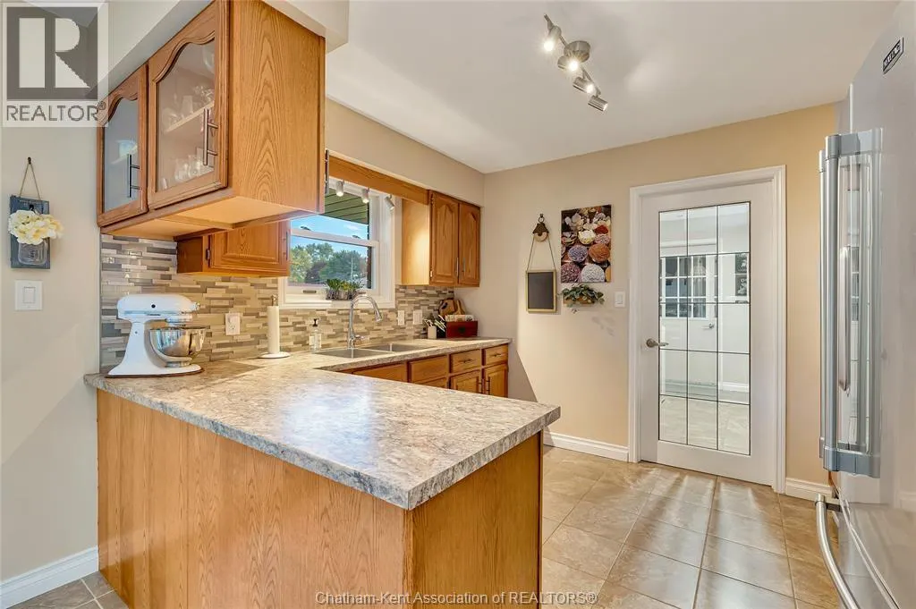 9 BRIDLE PATH ROAD East
