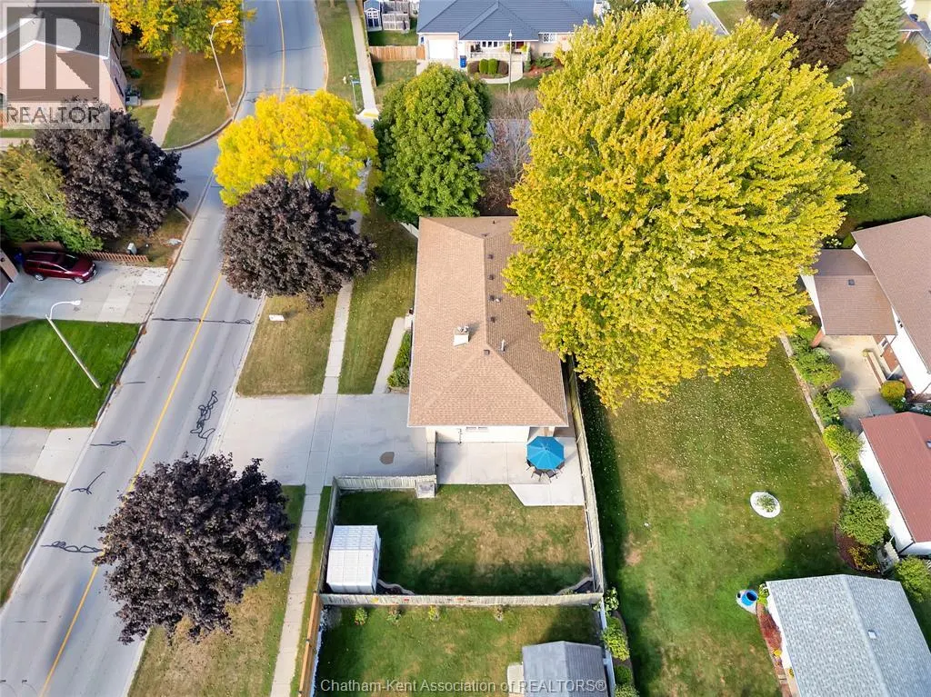 9 BRIDLE PATH ROAD East
