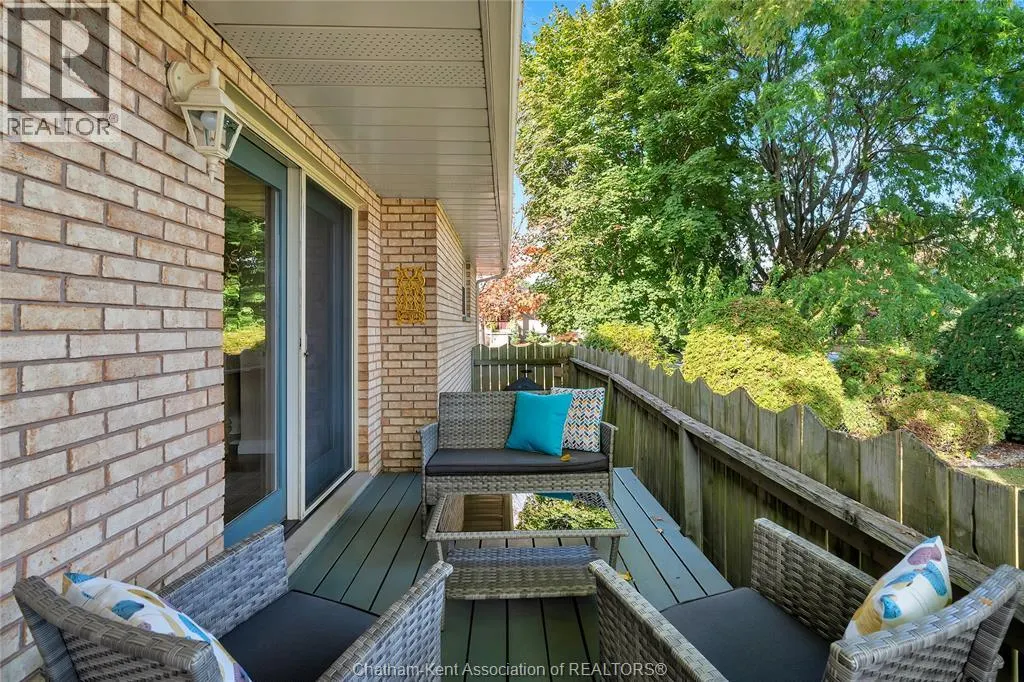 9 BRIDLE PATH ROAD East