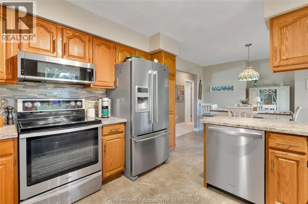 9 BRIDLE PATH ROAD East