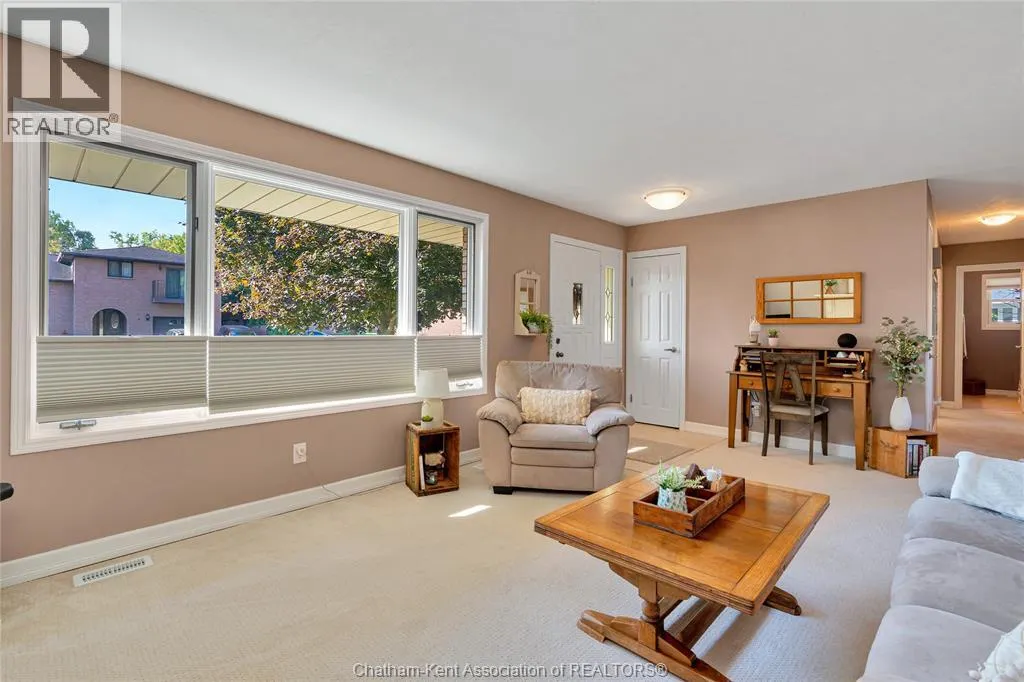 9 BRIDLE PATH ROAD East