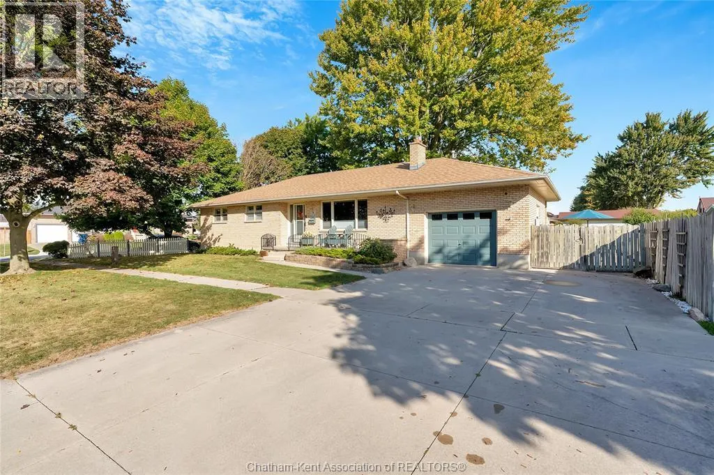 9 BRIDLE PATH ROAD East
