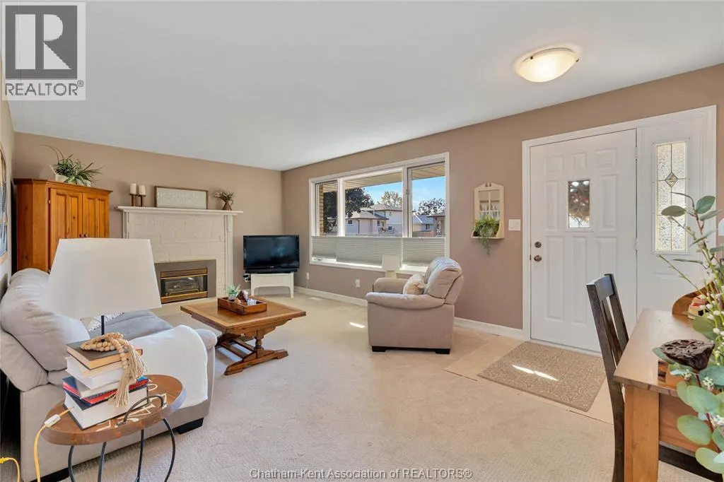 9 BRIDLE PATH ROAD East