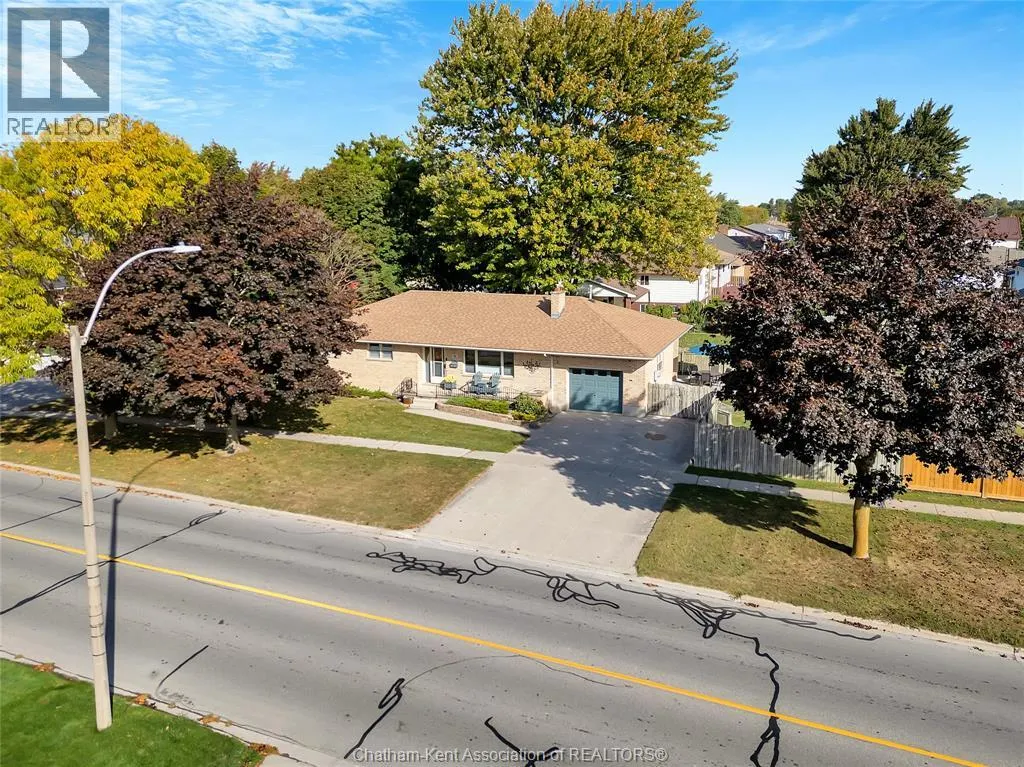 9 BRIDLE PATH ROAD East