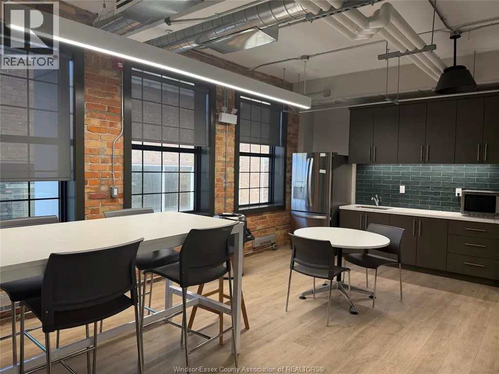58 CHATHAM STREET West Unit# 200