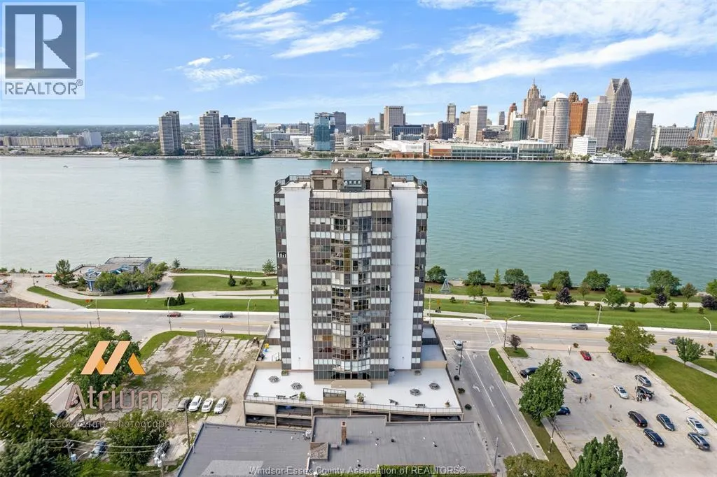 515 RIVERSIDE DRIVE West Unit# 1701