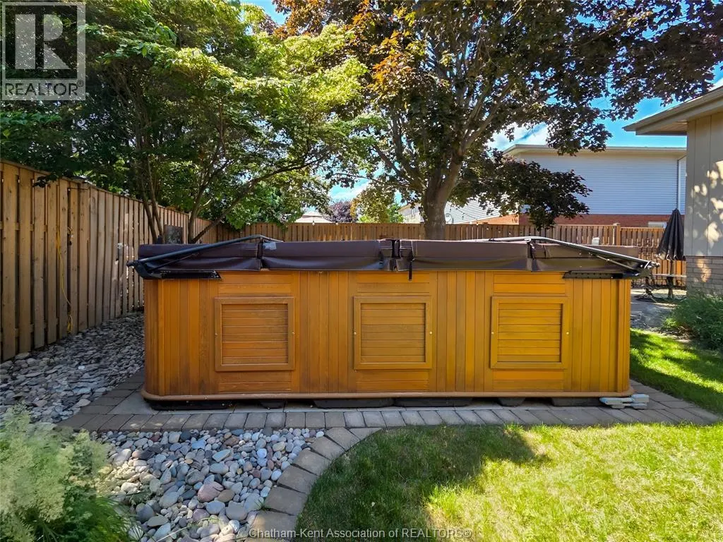 53 HARVEST CRESCENT