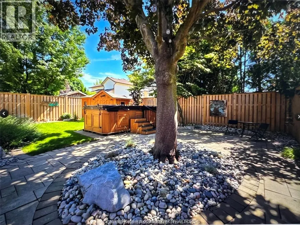 53 HARVEST CRESCENT