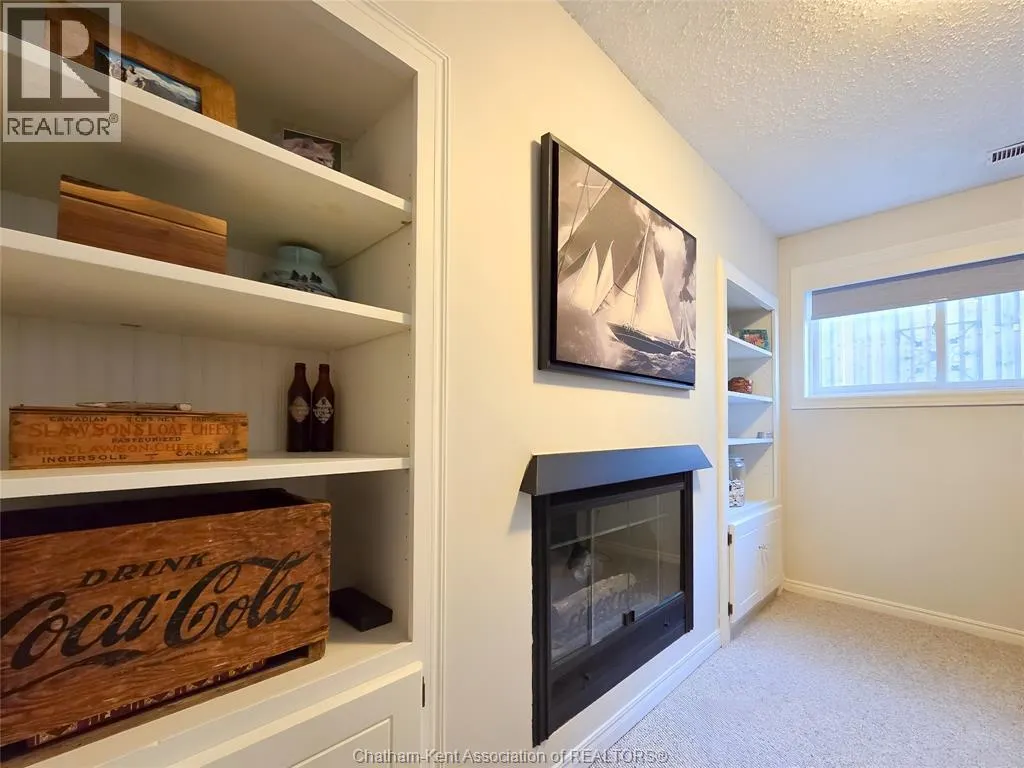53 HARVEST CRESCENT