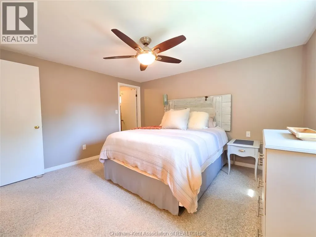 53 HARVEST CRESCENT