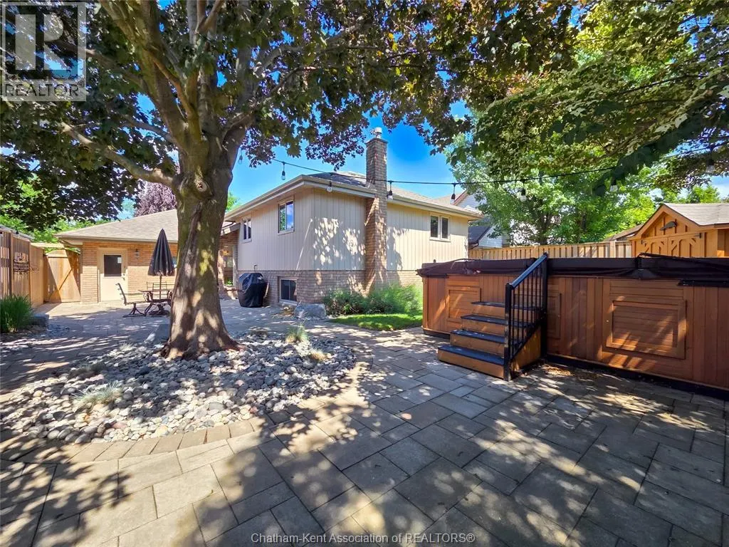 53 HARVEST CRESCENT
