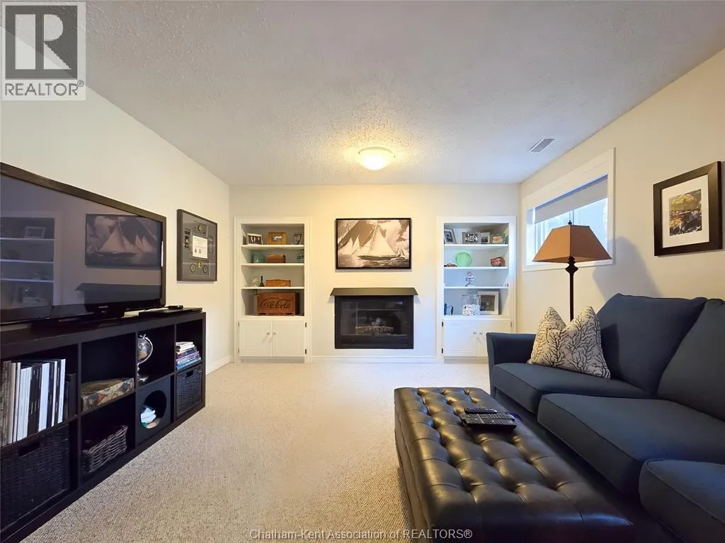 53 HARVEST CRESCENT