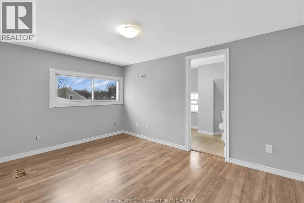 8031 RIVERSIDE DRIVE East