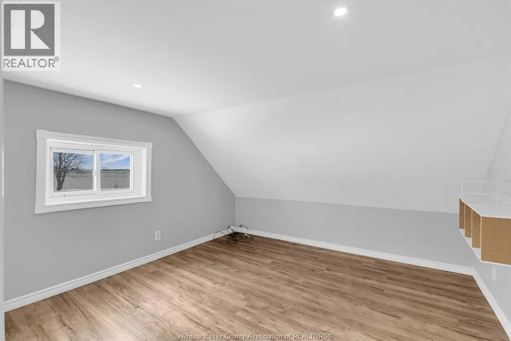 8031 RIVERSIDE DRIVE East