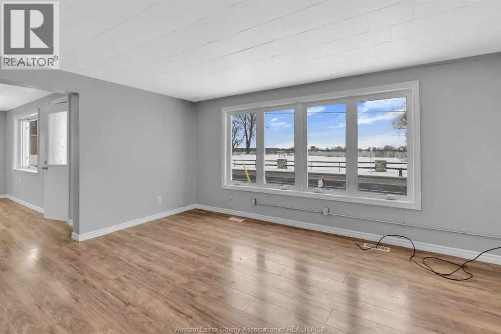 8031 RIVERSIDE DRIVE East