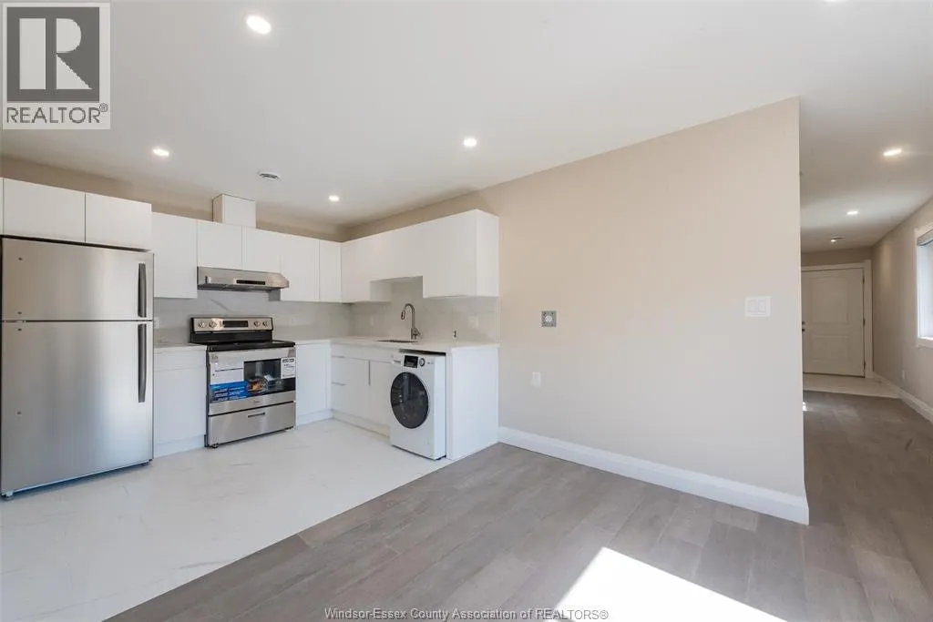 912 HALL AVENUE Unit# upper