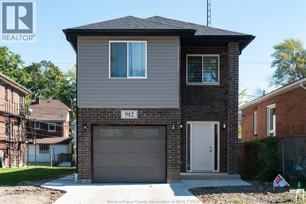 912 HALL AVENUE Unit# upper
