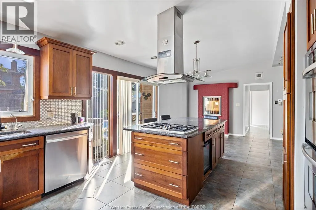 3740 OUELLETTE