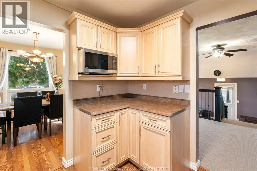 1 Lucy CRESCENT