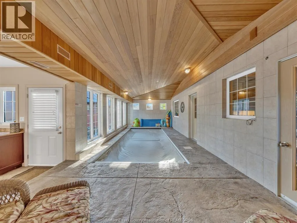 7465 RIVERSIDE